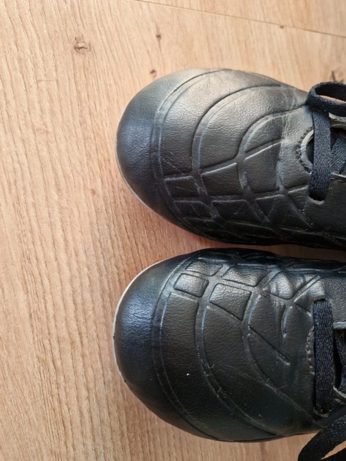 Chaussure foot - photo numéro 3