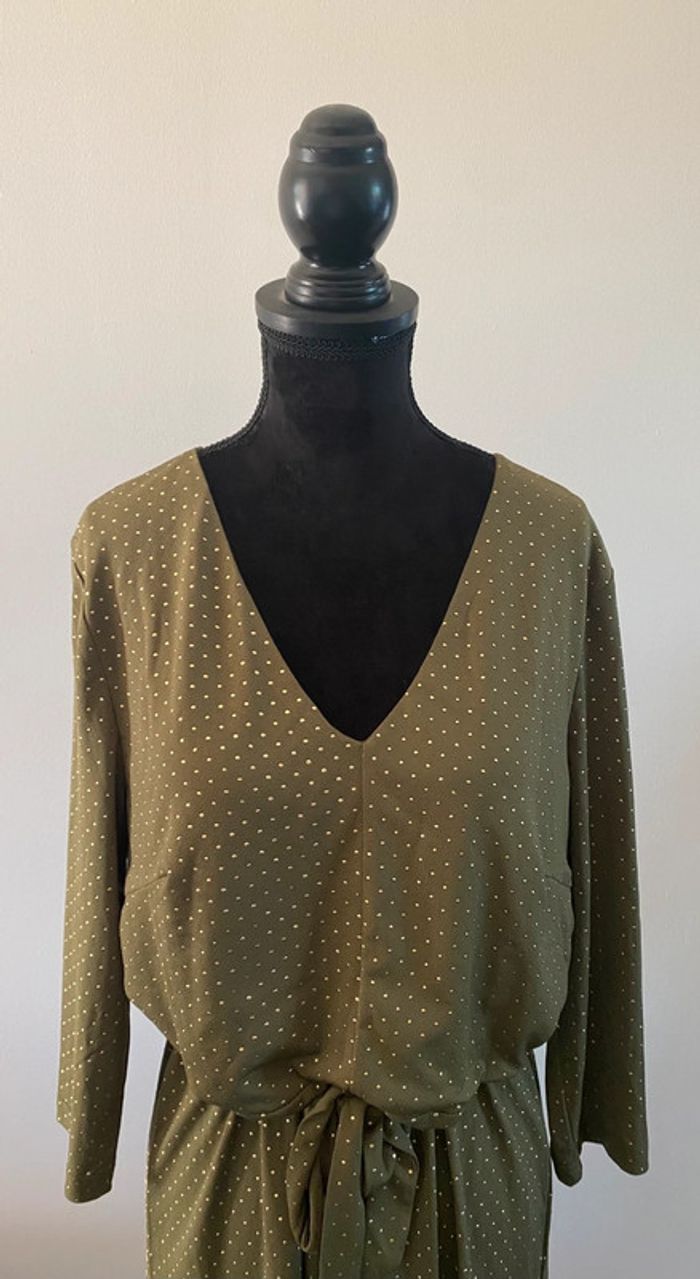 Robe Vero Moda vert kaki à pois dorés taille M - photo numéro 2
