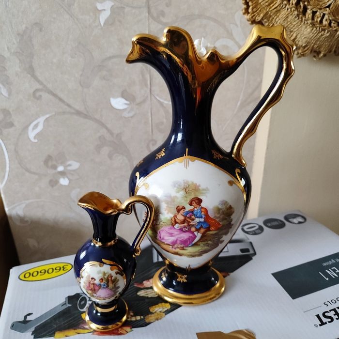 Aiguière en porcelaine