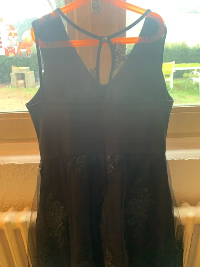 Robe noir - photo numéro 5