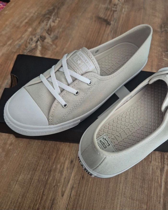 Converse - photo numéro 2
