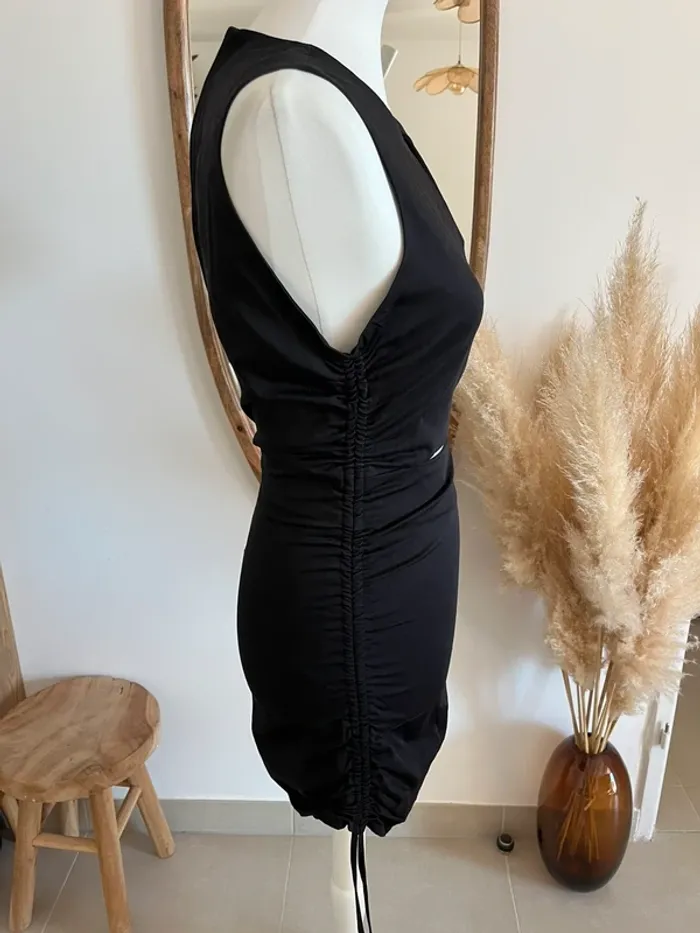 Robe ajourée noire Zara - photo numéro 2