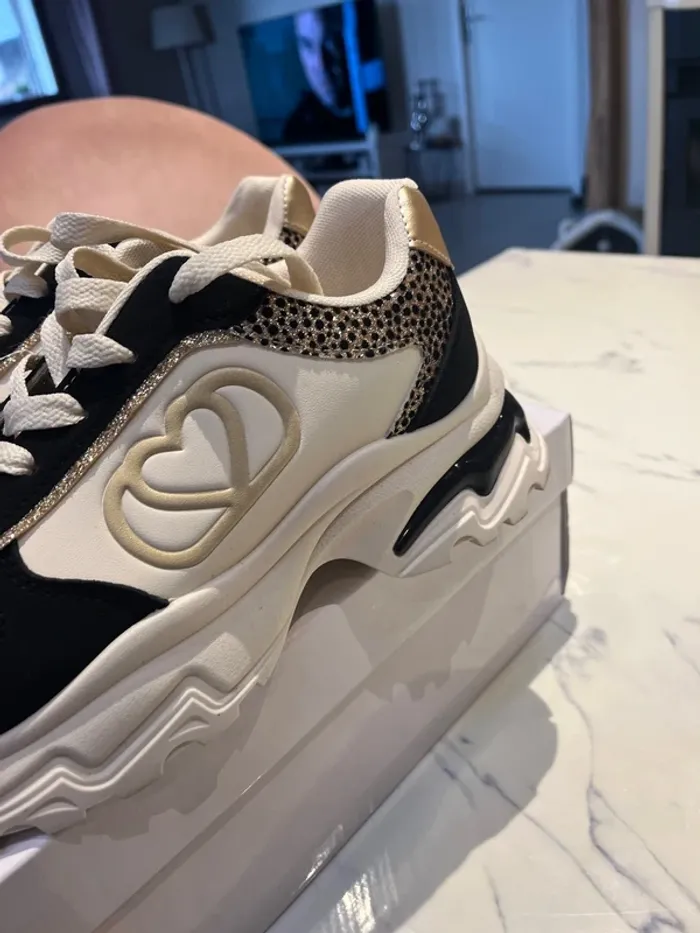 Basket neuve femme tendance - photo numéro 4
