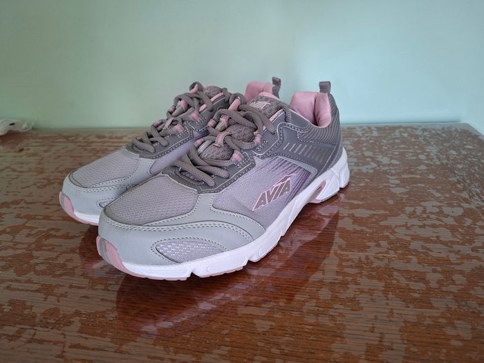 Basket AVIA pour femme