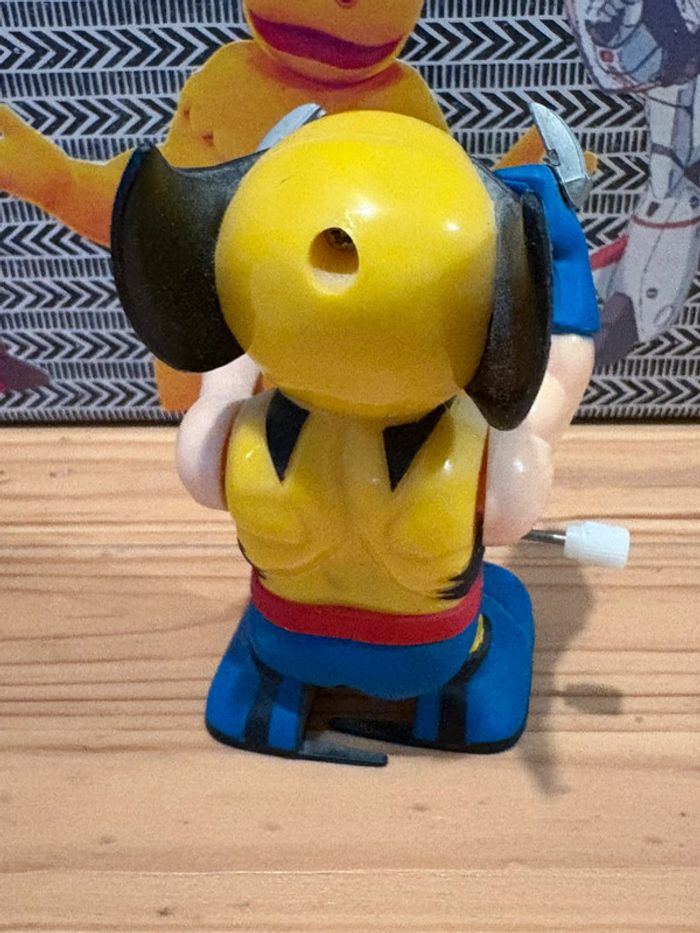 Figurine Wolverine twist ems Marvel - photo numéro 4