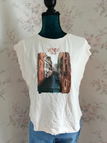 Tee-shirt épaules larges beige avec photo venise / gémo / (M)