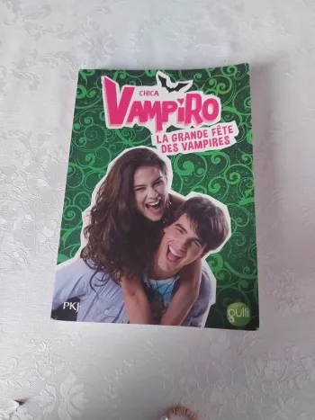 Livre Chica vampiro la grande fête des vampires