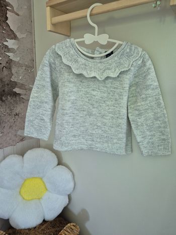Pull à collerette