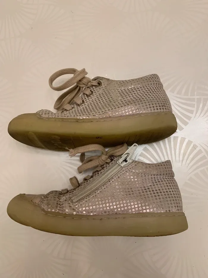 Chaussures filles 26 - photo numéro 4