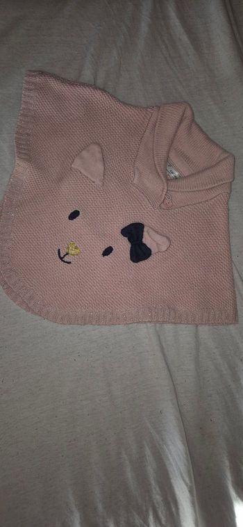Poncho Tricot Bébé – Taille 12 mois (convient plutôt à 9 mois)