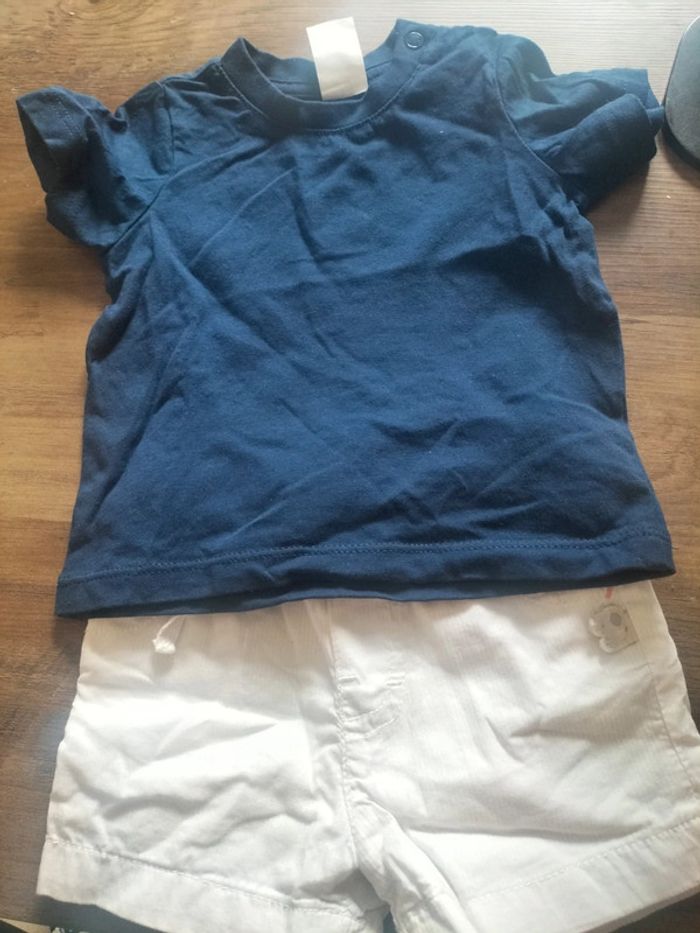 Ensemble short +t-shirt