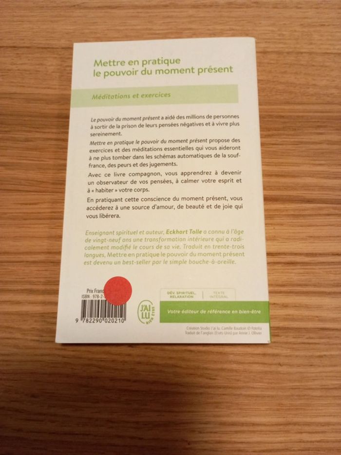 Livre mettre en pratique le pouvoir du moment présent d'Eckhart Tolle - photo numéro 2