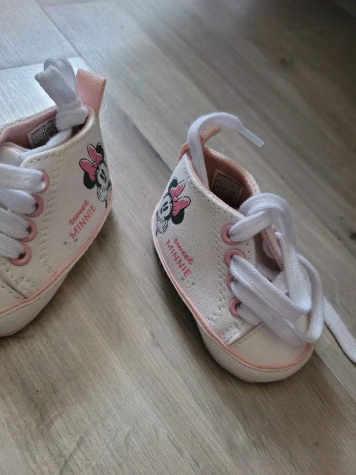 Lot de 2 paires de chaussures bebe - photo numéro 3