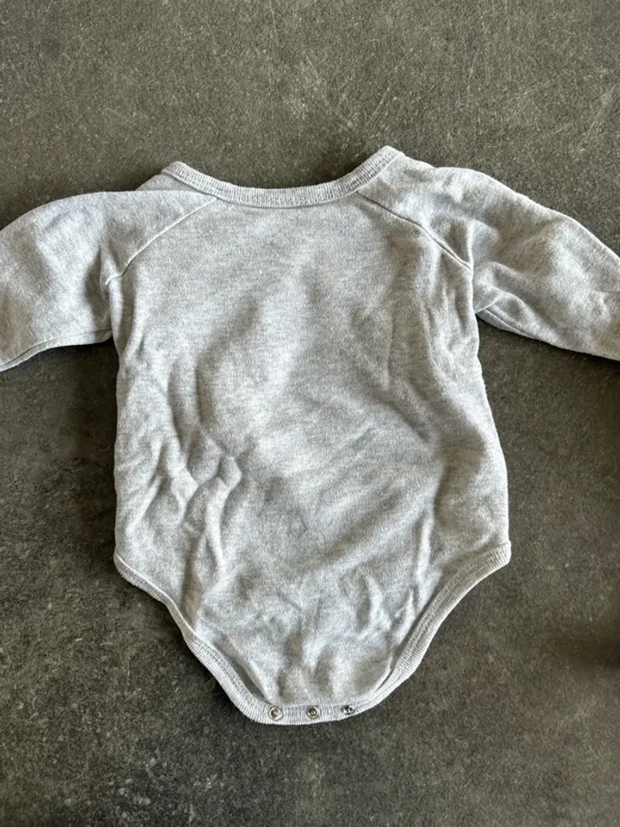 Lot de 4 bodys manches longues 6 mois - photo numéro 4