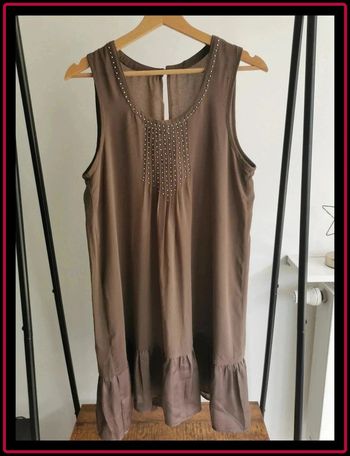 Robe taupe