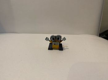 Figurine wall e disney