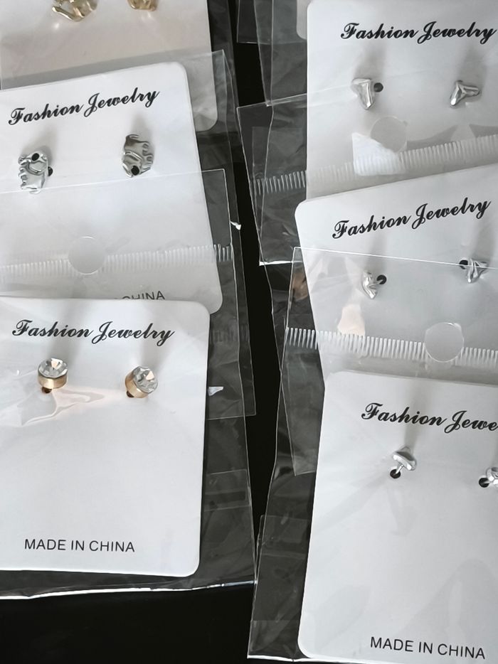 Boucles d'oreilles fantaisie - photo numéro 3