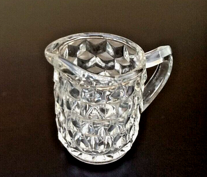 Pot / Pichet à lait Verre transparent moulé à pointe de diamant - photo numéro 5