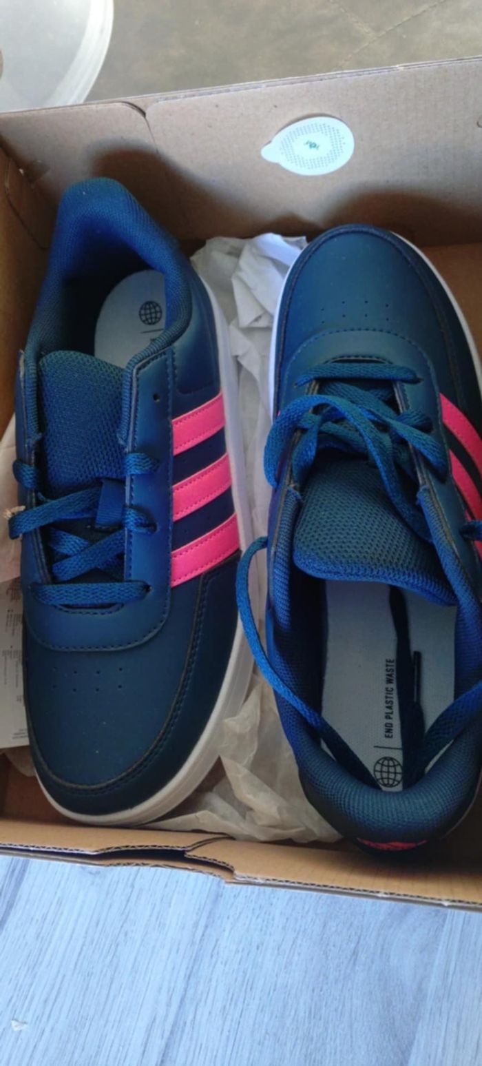 Adidas - photo numéro 2