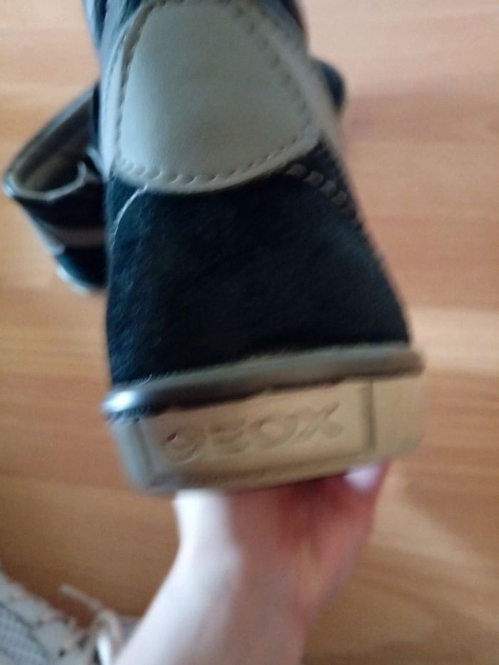 Jolies bottines grises Geox. Pointure 34 - photo numéro 5