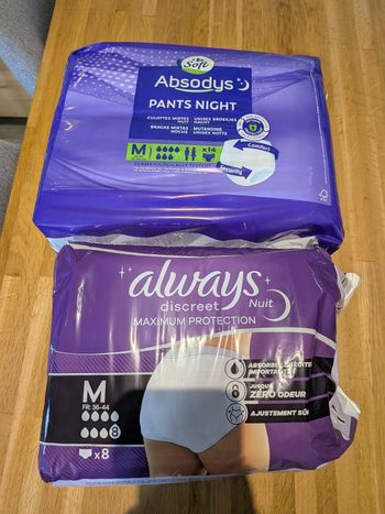 Lot de 2 paquets neufs couche de nuit T.M 