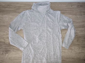 Sous pull gris 110 / 116 ( 4 / 6 ans ) Lupilu