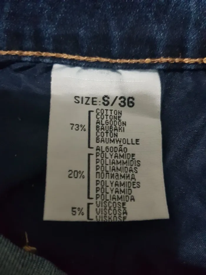 Jean slim bleue foncée effet troué taille 36 - photo numéro 4