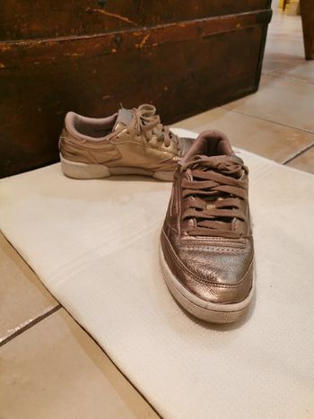 Reebok bronze