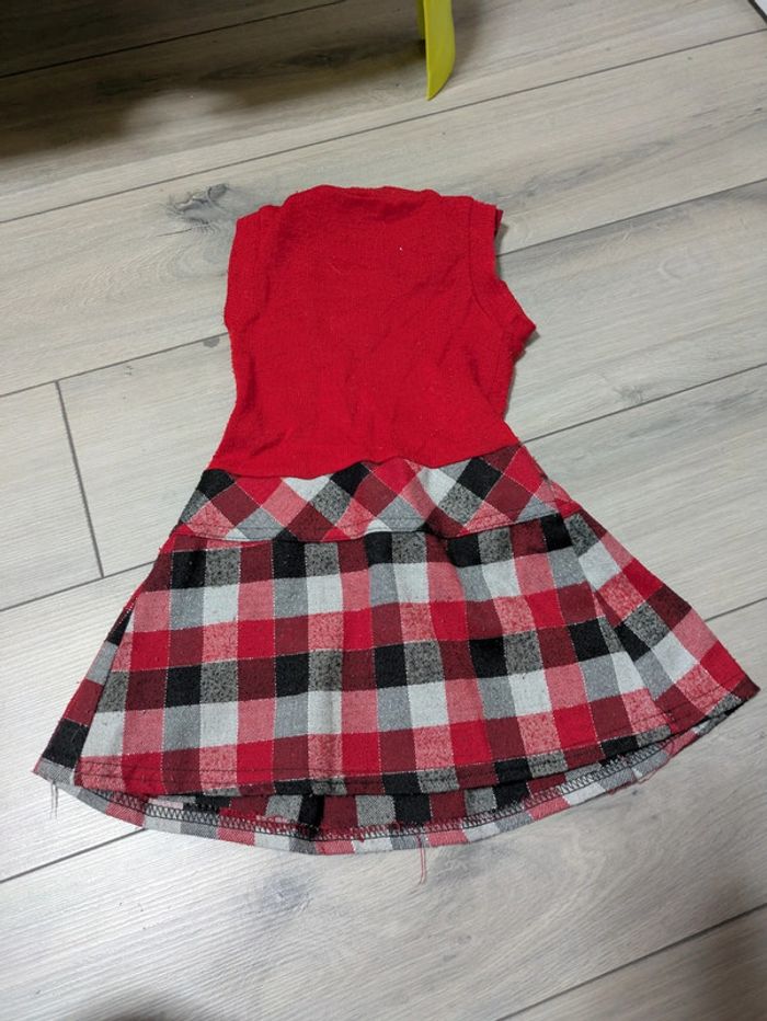 Robe rouge carreaux bon état 18 mois - photo numéro 3