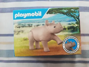 Jouet playmobil bébé rhinoceros
