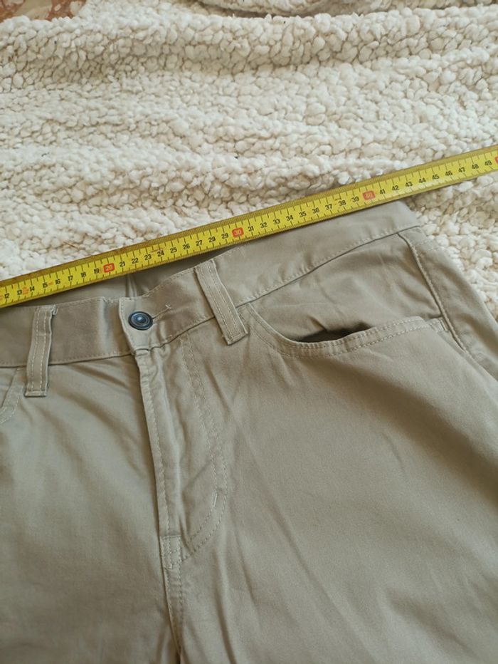 Pantalon slim kaki UNIQLO 32 x 31 - photo numéro 4