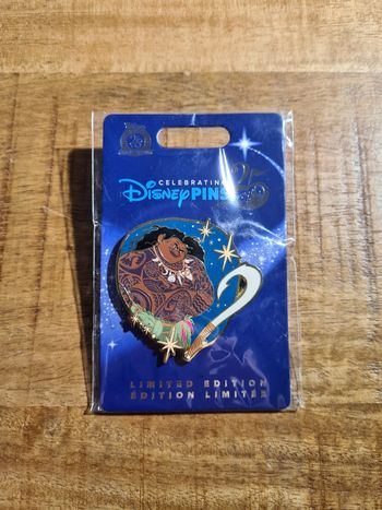 Pins Vaïana Disney 25ème Anniversaire