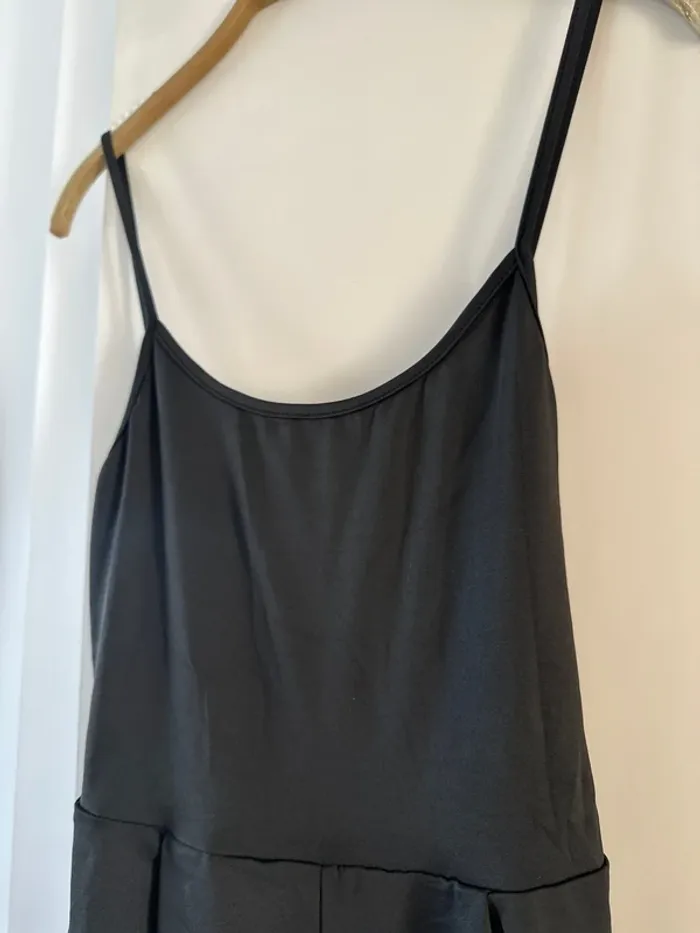 Combinaison noire dos nu – Neuve taille S - photo numéro 2