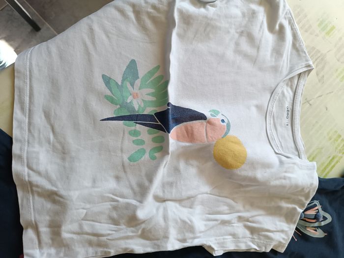 Lot t-shirts 8 ans - photo numéro 2