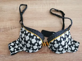 Soutien gorge noir et blanc