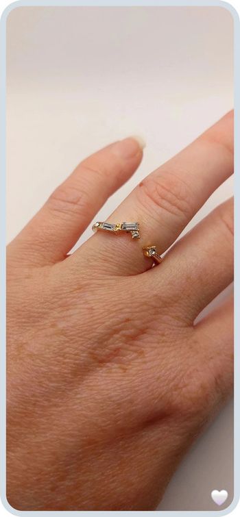 Magnifique bague en acier dorée