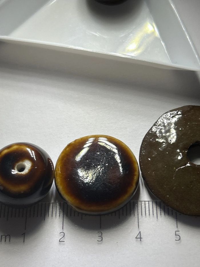 A445, Très bel ensemble de perles en céramique, couleur chocolat - photo numéro 4