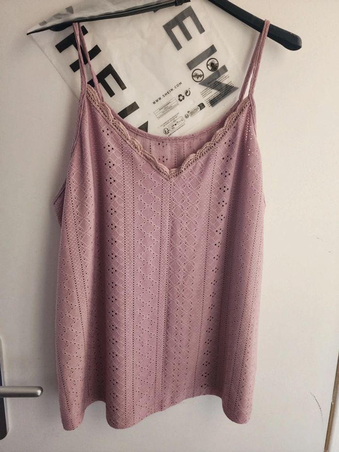 Top femme taille 46 - shein- neuf dans l'emballage