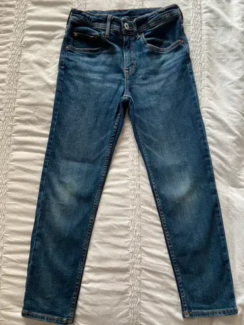 Jean H&M très bon état 9/10 ans