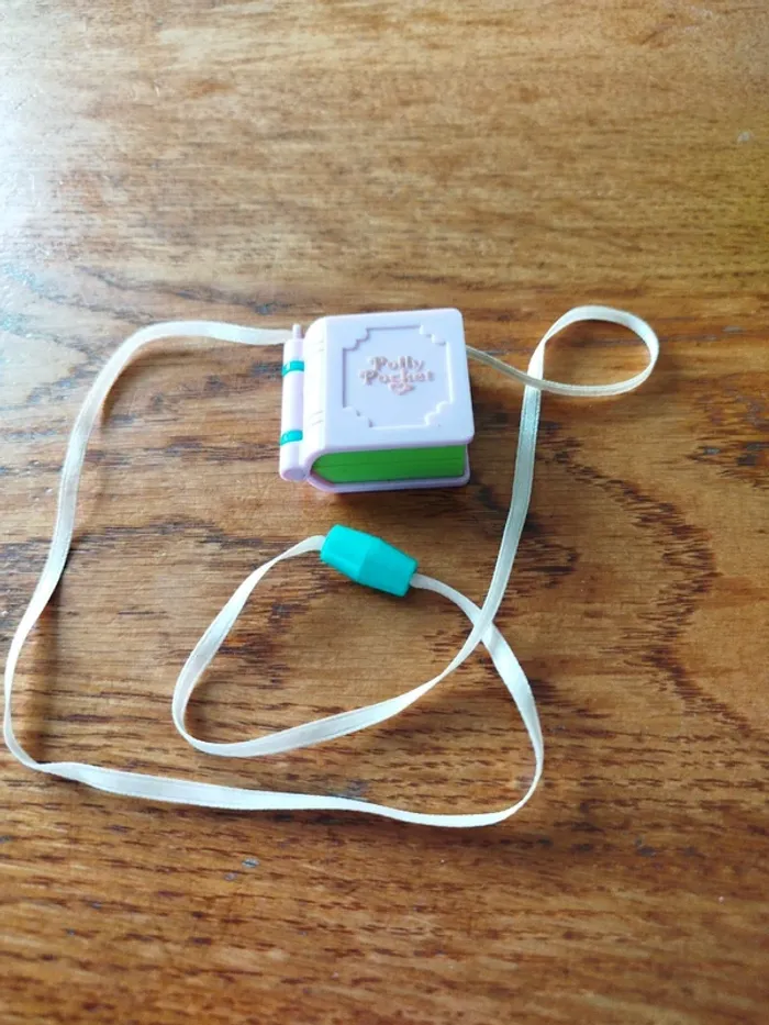 Polly pocket mini book 1995