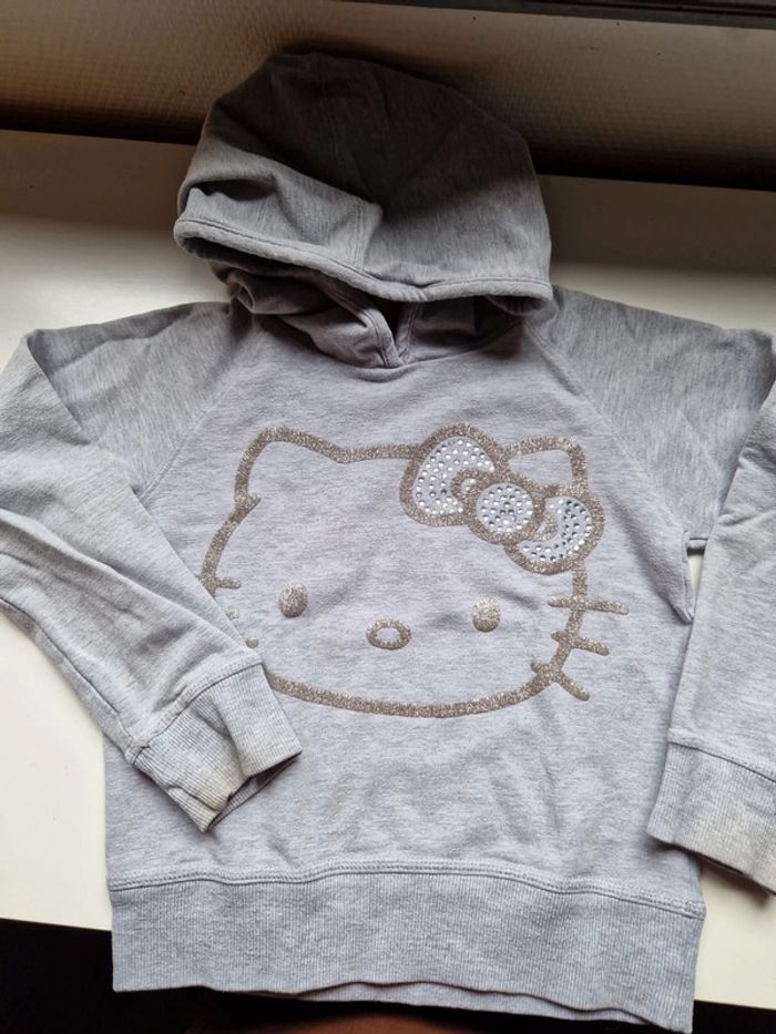 Sweat hello kitty