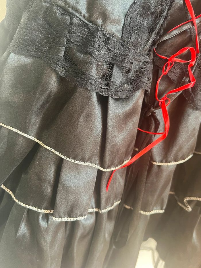 Robe noire style gothique - photo numéro 4