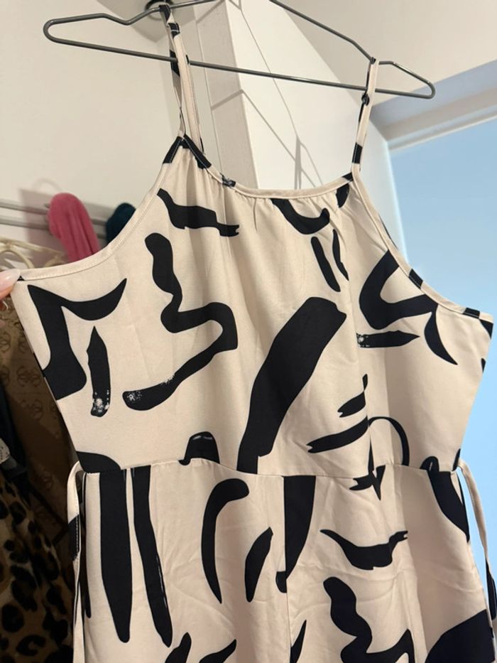 Combi pantalon SHEIN L mais taille petit je trouve beige noir - photo numéro 5