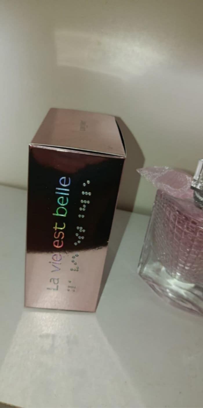 Parfums la vie est belle - photo numéro 3