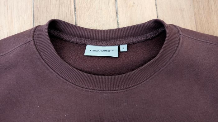 Sweatshirt Carhartt bordeaux taille L - photo numéro 2