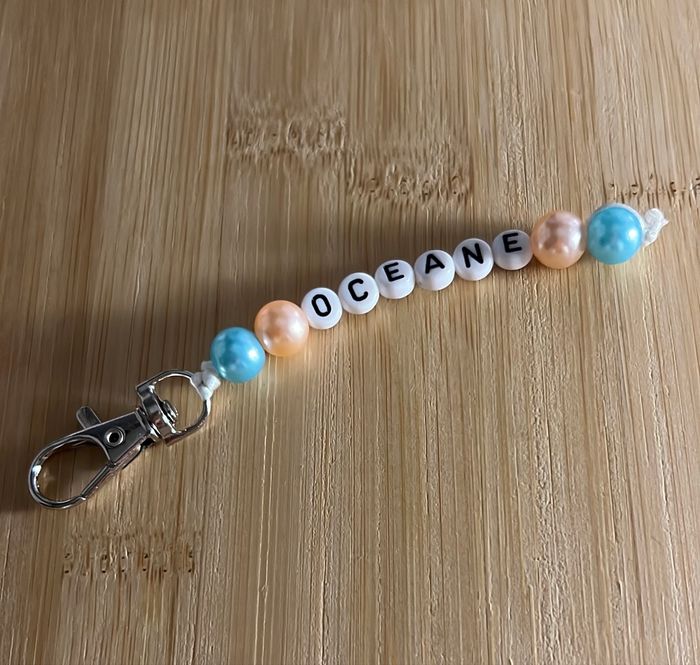 Porte clefs ou bijoux de sac  en perles acrylique en perles acrylique - photo numéro 5