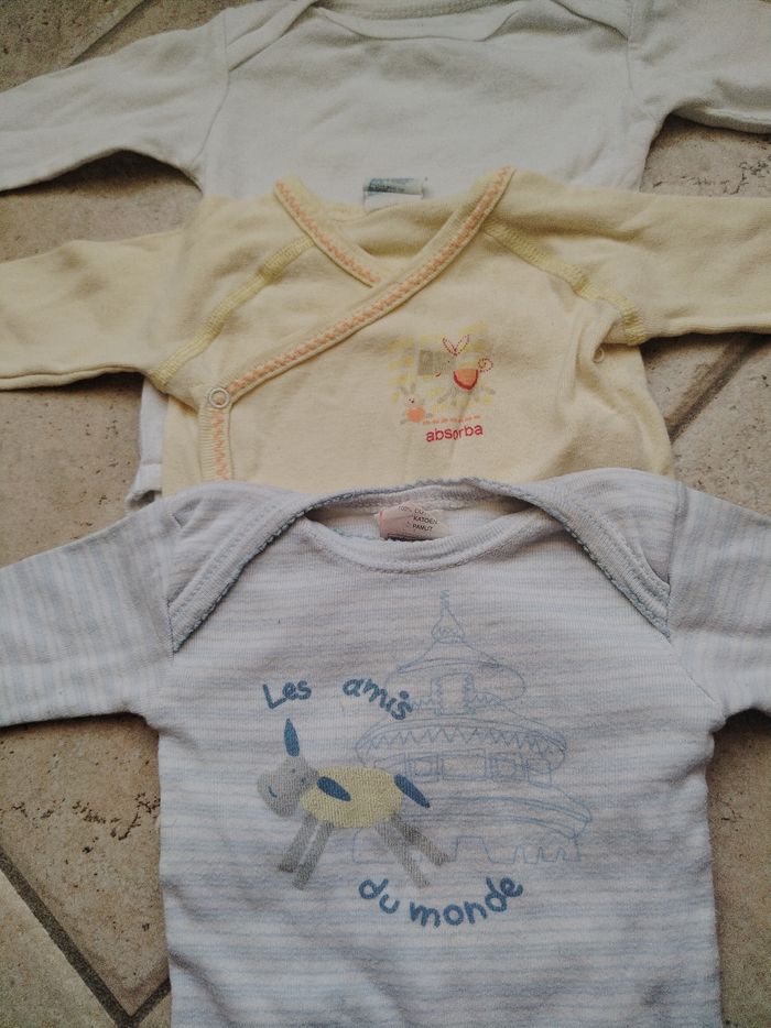 Lot 3 bodies 3 mois