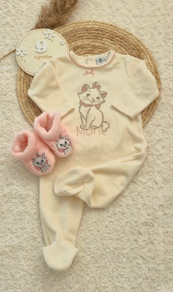 Pyjama et chaussons Marie 9 mois Disney
