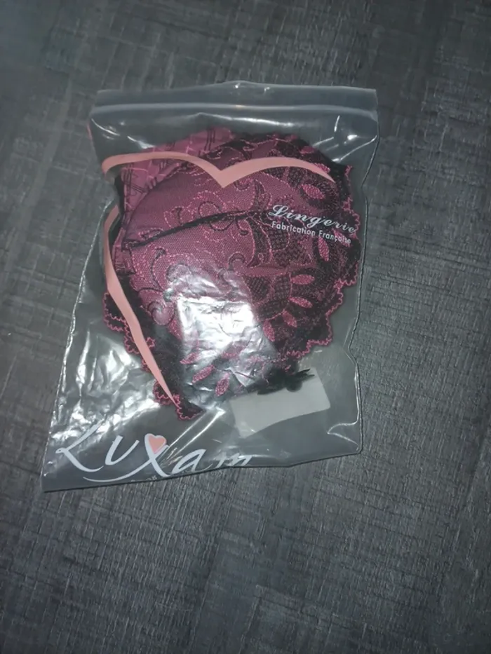 Soutien gorge pigeonnant 85B liée cadeau - photo numéro 6