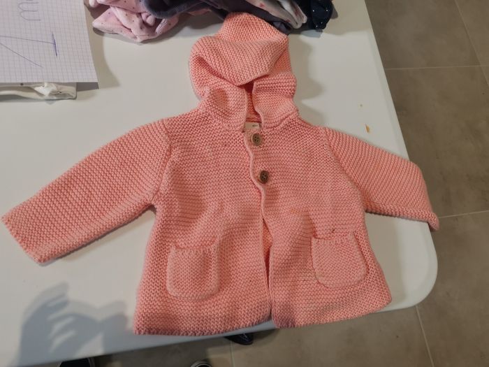 Lot pull et veste chaude 1 mois - photo numéro 4